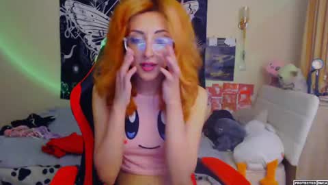 Snapshot of heavenlycreature chatting on June 25, 12:32 am Diana online show from June 25, 12:32 am