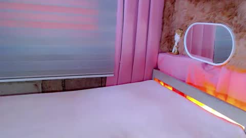 Snapshot of heavenlypleasurexx chatting on November 27, 4:14 am HEAVEN online show from November 27, 4:14 am