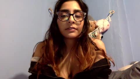 Snapshot of heavensbunny chatting on December 4, 5:49 am heaven the muslim slut online show from December 4, 5:49 am