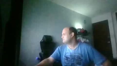 Snapshot of heavy_rebellxc chatting on May 18, 4:18 am Heavy Rebell online show from May 18, 4:18 am