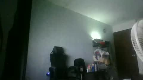 Snapshot of heavy_rebellxc chatting on June 11, 6:33 am Heavy Rebell online show from June 11, 6:33 am