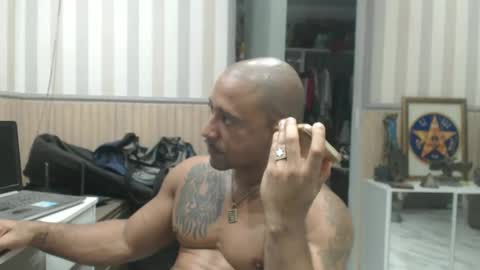 Snapshot of hebertgomes chatting on January 12, 6:59 pm hebertgomes online show from January 12, 6:59 pm