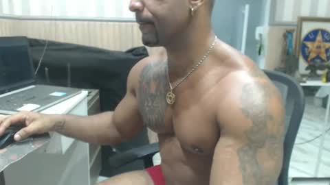 Snapshot of hebertgomes chatting on February 15, 10:52 pm hebertgomes online show from February 15, 10:52 pm