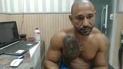 hebertgomes online show from June 25, 6:01 pm