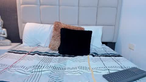 Snapshot of hecate1_ chatting on January 5, 10:08 pm Keira Hecate online show from January 5, 10:08 pm