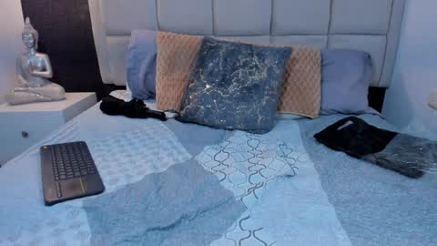 Snapshot of hecate1_ chatting on January 11, 7:16 pm Keira Hecate online show from January 11, 7:16 pm