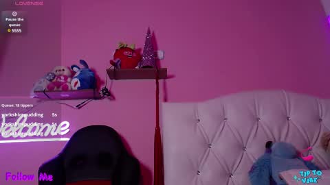 Snapshot of hecate23 chatting on March 8, 4:17 pm Cath online show from March 8, 4:17 pm