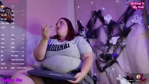 Snapshot of hecate23 chatting on November 1, 2:08 pm Cath online show from November 1, 2:08 pm