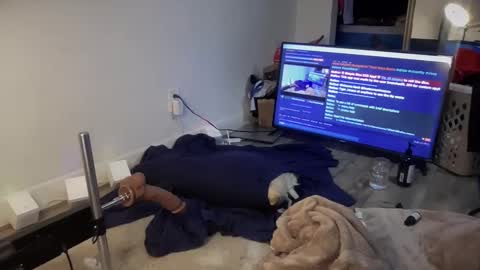 Snapshot of hectorramirezxxx chatting on December 16, 5:06 am LockedThug online show from December 16, 5:06 am