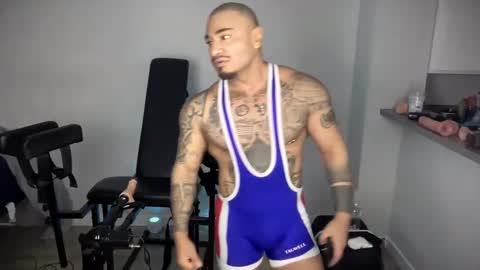 Snapshot of hectorramirezxxx chatting on February 2, 9:30 am LockedThug online show from February 2, 9:30 am