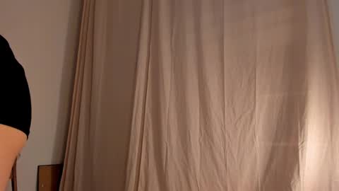 Snapshot of hee_jeen chatting on January 26, 1:36 pm Jeen online show from January 26, 1:36 pm