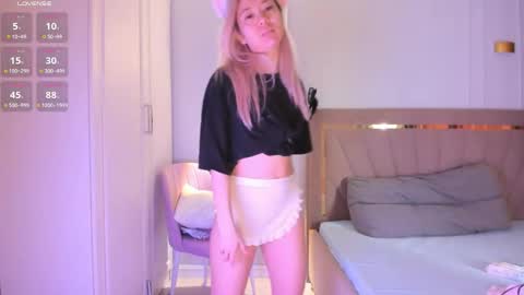 Call me Mia online show from May 5, 3:03 am