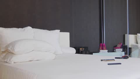 Snapshot of hefner_girl chatting on January 4, 2:25 am Helen online show from January 4, 2:25 am