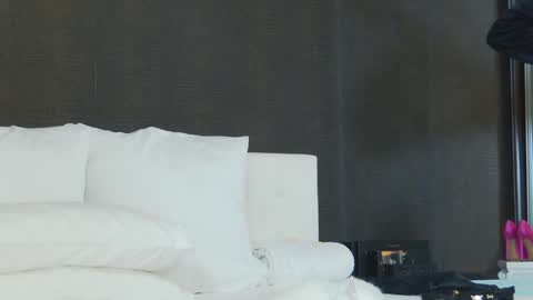 Snapshot of hefner_girl chatting on January 7, 1:38 am Helen online show from January 7, 1:38 am