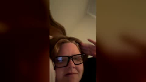 Snapshot of heidimackey2 chatting on June 9, 2:34 am heidimackey2 online show from June 9, 2:34 am