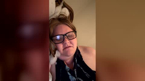 Snapshot of heidimackey2 chatting on June 11, 7:06 am heidimackey2 online show from June 11, 7:06 am