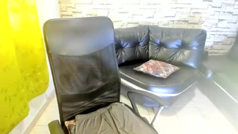 Snapshot of heidy_sumers chatting on July 28, 5:34 pm Heidy Sumers online show from July 28, 5:34 pm