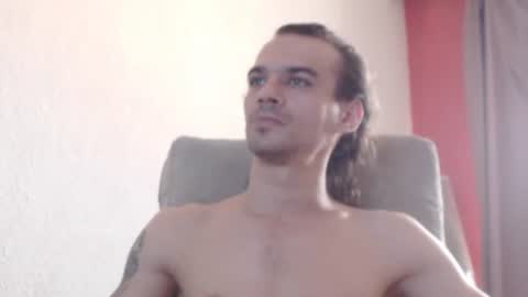 heilanubis online show from March 8, 5:22 am