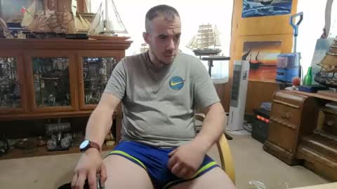 xxScubaStevexx online show from April 20, 6:20 pm