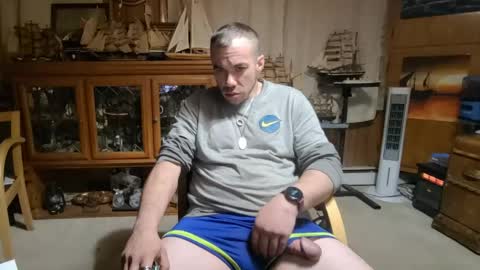 xxScubaStevexx online show from April 23, 6:47 am