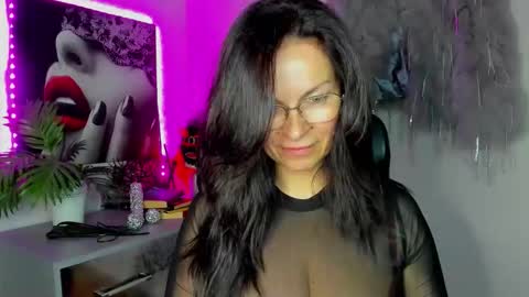 Helen online show from April 18, 5:55 am