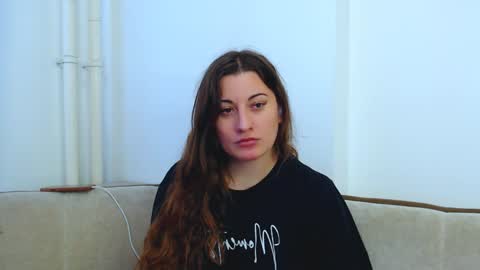 helen_adams_ online show from January 13, 9:30 am