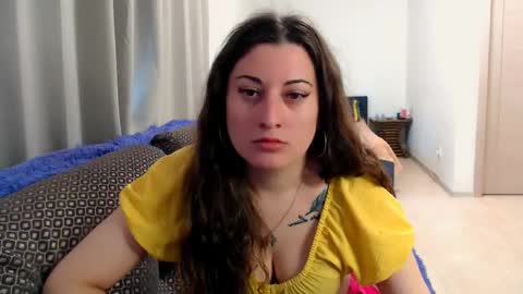Snapshot of helen_adams_ chatting on May 14, 6:31 am helen_adams_ online show from May 14, 6:31 am