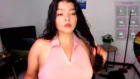 Snapshot of helen_miller chatting on January 18, 10:02 pm helen_miller online show from January 18, 10:02 pm