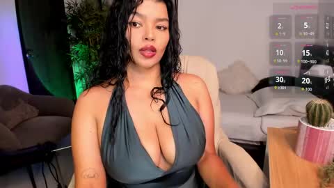 helen_miller online show from May 20, 3:02 am
