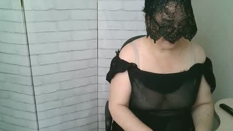 Helen online show from February 13, 7:15 am