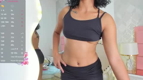 Snapshot of helen_zen chatting on May 24, 8:03 pm helen zen online show from May 24, 8:03 pm
