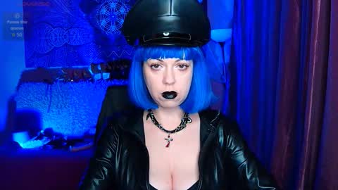Snapshot of helena__femdom chatting on November 30, 4:44 pm Helena online show from November 30, 4:44 pm