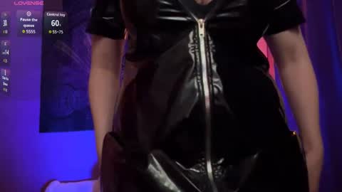 Helena online show from April 30, 3:29 pm