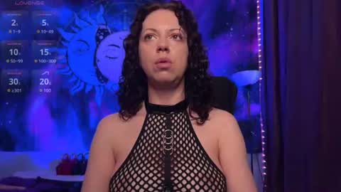 Snapshot of helena__femdom chatting on July 27, 4:47 pm Helena online show from July 27, 4:47 pm