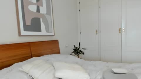 Snapshot of helena_hills chatting on October 17, 10:51 am helena_hills online show from October 17, 10:51 am