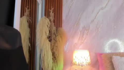 Snapshot of helena_santos01 chatting on May 13, 12:35 pm Helena Santos online show from May 13, 12:35 pm