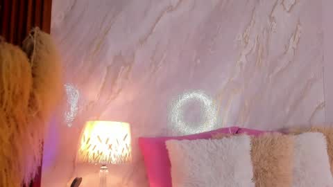 Snapshot of helena_santos01 chatting on May 21, 6:26 pm Helena Santos online show from May 21, 6:26 pm