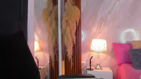 Snapshot of helena_santos01 chatting on May 24, 12:21 pm Helena Santos online show from May 24, 12:21 pm