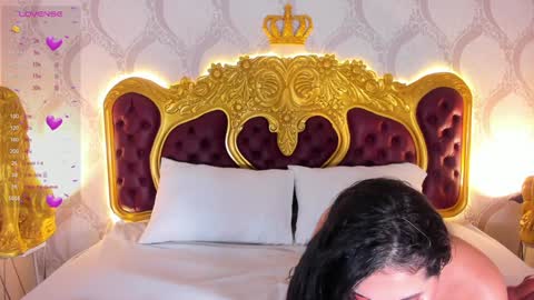 H E L E N A  online show from February 5, 3:13 am