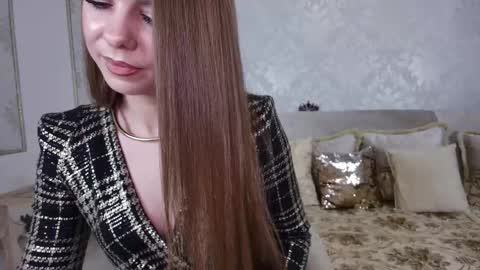 Snapshot of helenbenit chatting on February 10, 12:08 am Helen online show from February 10, 12:08 am