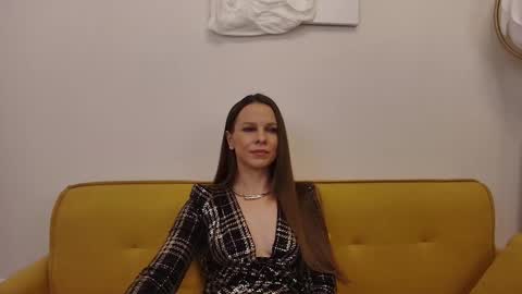 Snapshot of helenbenit chatting on November 24, 1:55 pm Helen online show from November 24, 1:55 pm