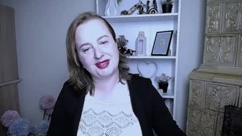 Snapshot of helenbrais chatting on October 11, 6:56 am Helen online show from October 11, 6:56 am