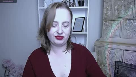 Snapshot of helenbrais chatting on October 20, 7:20 am Helen online show from October 20, 7:20 am