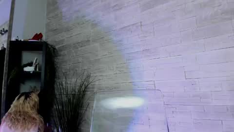 Helen online show from April 28, 5:01 am