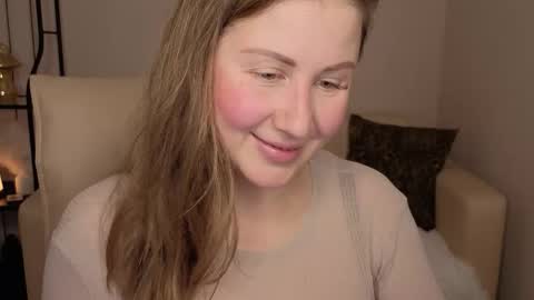 Snapshot of helens_lov chatting on November 3, 2:02 am Helen online show from November 3, 2:02 am