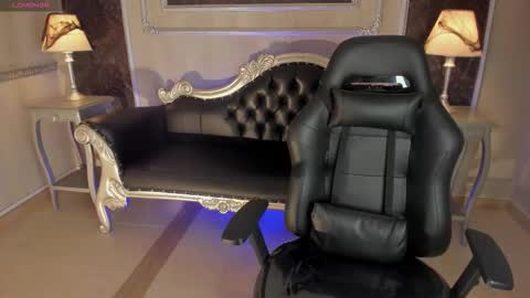 Helen or Hells online show from October 18, 12:17 pm