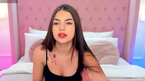 Snapshot of helentiny chatting on November 27, 1:24 pm Helen online show from November 27, 1:24 pm