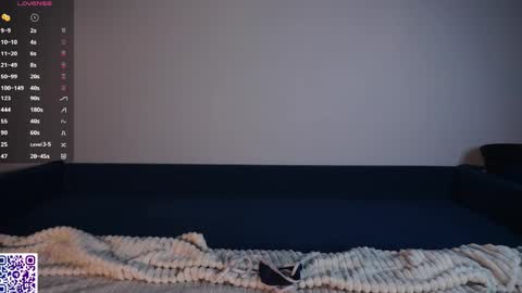 Snapshot of helgamartin chatting on May 31, 7:04 pm Aurora online show from May 31, 7:04 pm
