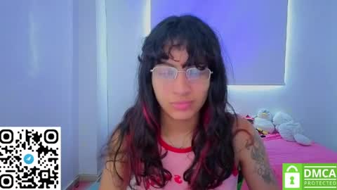 Helia Transfem and Amy online show from April 1, 1:41 pm