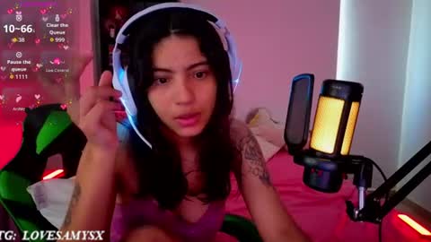 Helia Transfem and Amy online show from June 9, 2:39 pm